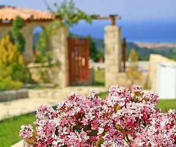 Akritas Ef Zin & Hotel 4*