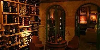 Akritas Ef Zin & Hotel 4*