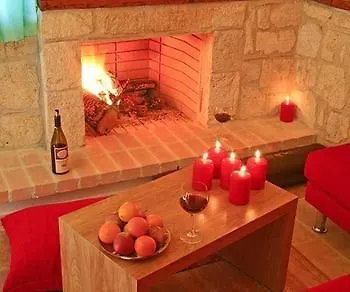 מלון Akritas Ef Zin & 4*